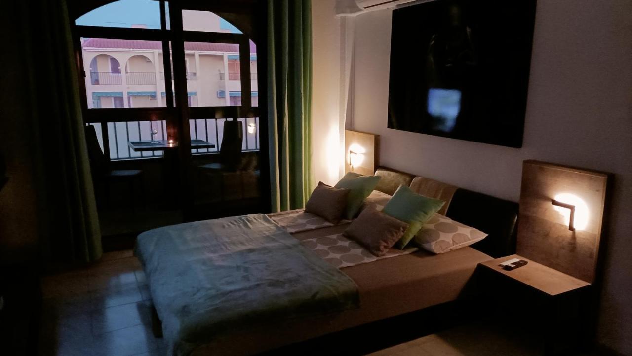 Grace Resident Studio Apartman La Mata  Zewnętrze zdjęcie